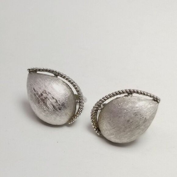 Vintage Crown Trifari Silver Tone Clip On Earrings, Drop Shape Textured Finish - Picture 2 of 7